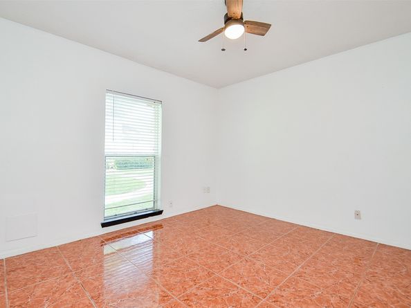 7323 Cook Road, Houston TX 77072