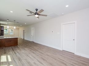 5923 Southtown Street, Houston TX 77033