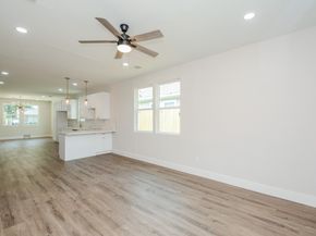5923 Southtown Street, Houston TX 77033