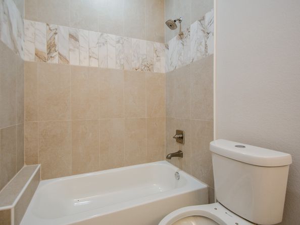 5923 Southtown Street, Houston TX 77033