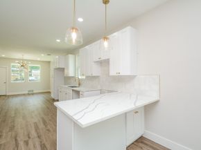 5923 Southtown Street, Houston TX 77033
