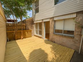9146 Wilcrest Drive 9146, Houston TX 77099