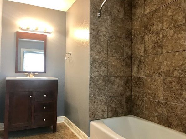 7648 Broadview Drive, Houston TX 77061