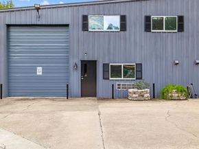 7648 Broadview Drive, Houston TX 77061