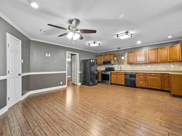 7648 Broadview Drive, Houston TX 77061