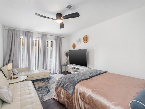 9502 Windswept Lane 9502, Houston TX 77063