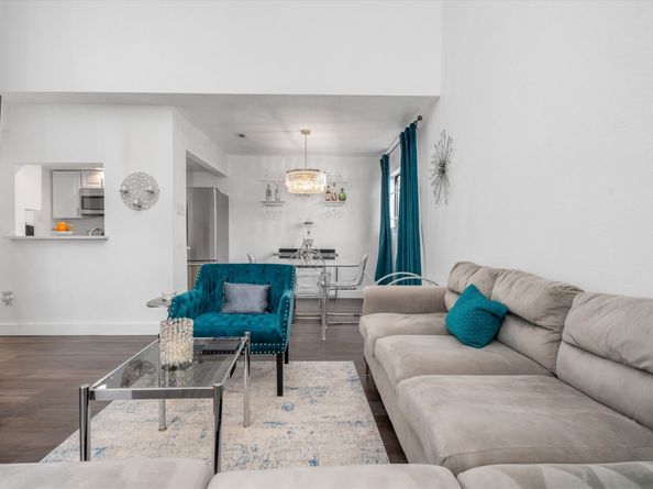 9502 Windswept Lane 9502, Houston TX 77063