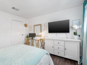 9502 Windswept Lane 9502, Houston TX 77063