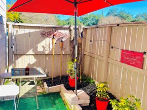9502 Windswept Lane 9502, Houston TX 77063