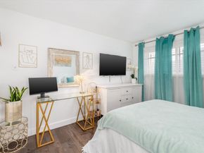 9502 Windswept Lane 9502, Houston TX 77063