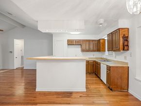 1342 Castle Glen Drive, Houston TX 77015