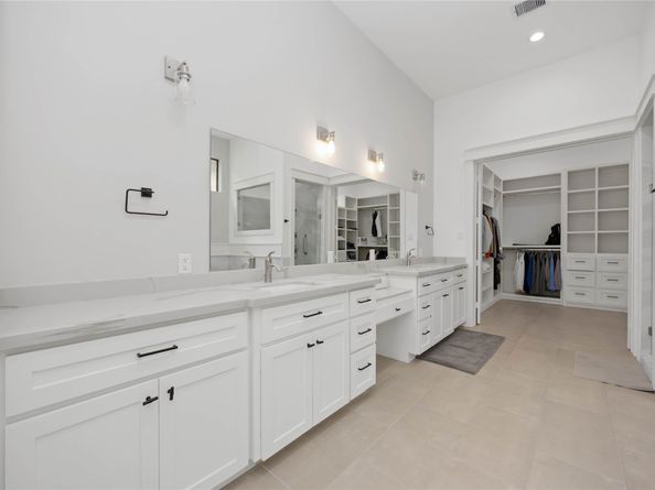 15918 Bridges Fairway Lane, Houston TX 77068