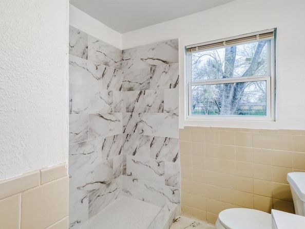 1114 Blackwood Avenue, Houston TX 77032