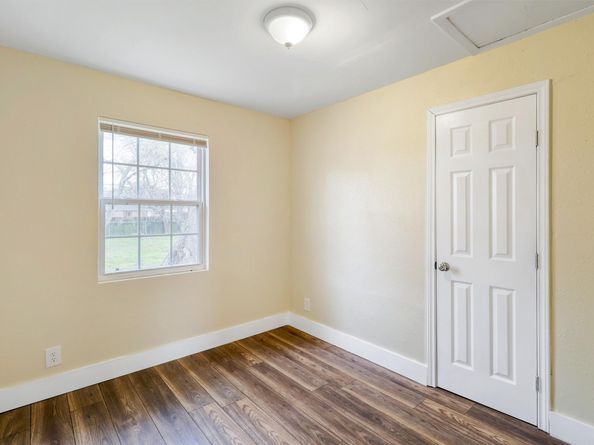 1114 Blackwood Avenue, Houston TX 77032