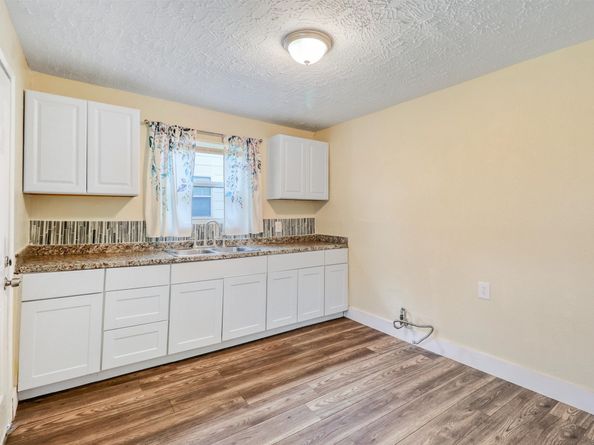 1114 Blackwood Avenue, Houston TX 77032