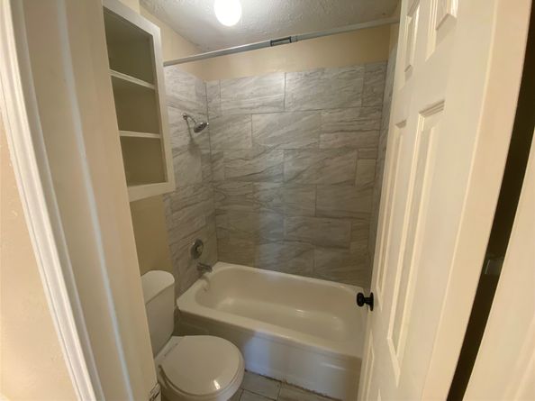 5625 Antoine Drive 601, Houston TX 77091