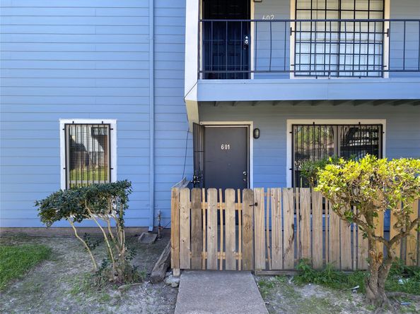 5625 Antoine Drive 601, Houston TX 77091