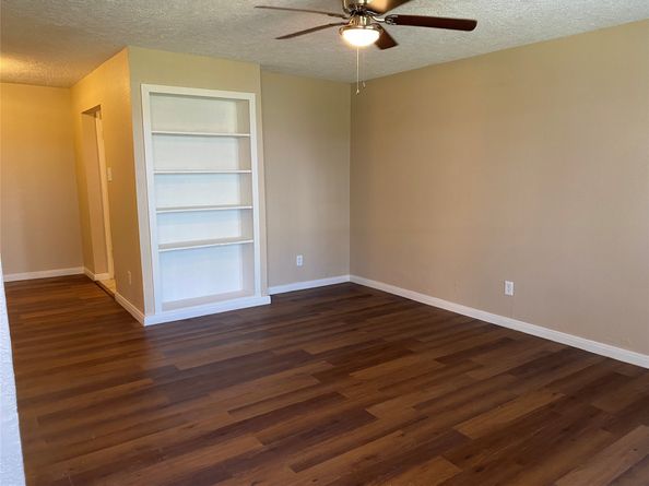 5625 Antoine Drive 601, Houston TX 77091