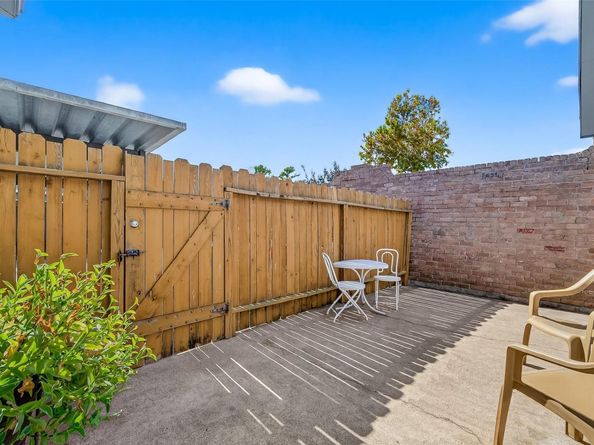 11002 Hammerly Boulevard 69, Houston TX 77043