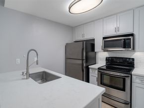 11711 Memorial Drive 285, Houston TX 77024