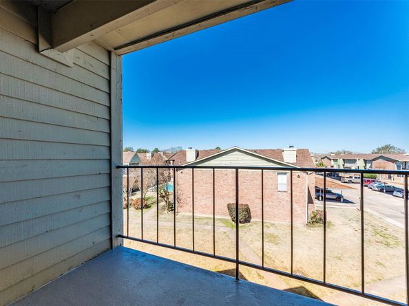 18800 Egret Bay Boulevard 206, Webster TX 77058