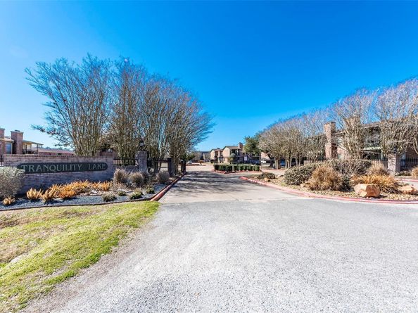 18800 Egret Bay Boulevard 206, Webster TX 77058