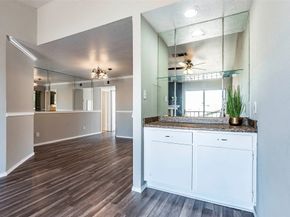 18800 Egret Bay Boulevard 206, Webster TX 77058