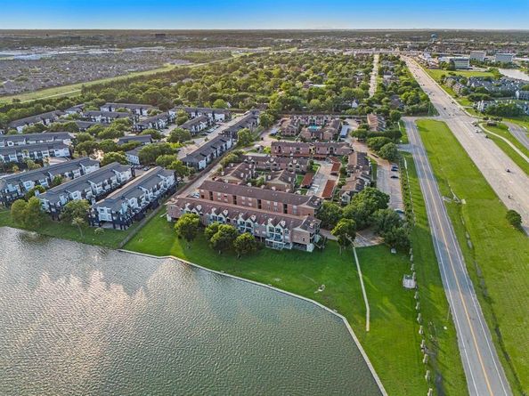 18800 Egret Bay Boulevard 206, Webster TX 77058