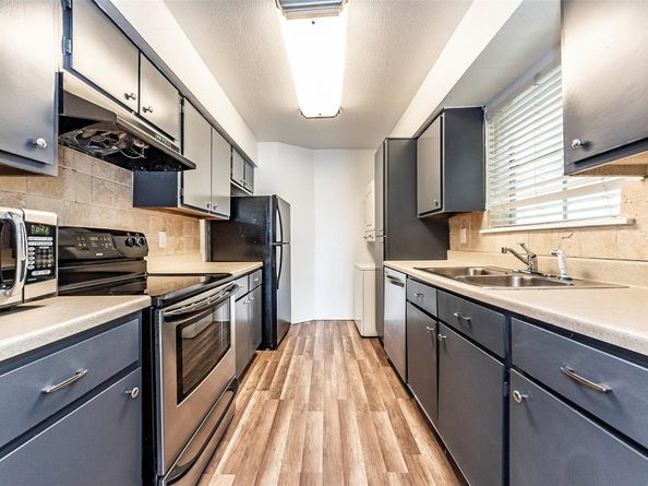 18800 Egret Bay Boulevard 206, Webster TX 77058