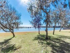 18800 Egret Bay Boulevard 206, Webster TX 77058