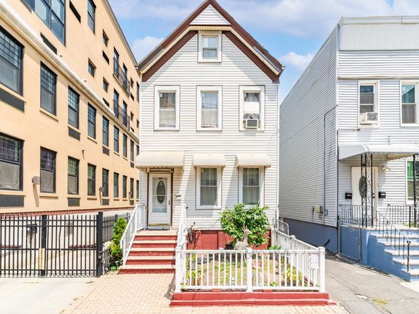 186 Culver Ave, Jersey City NJ 07305