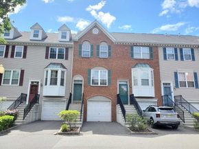17 Willow St, Jersey City NJ 07305