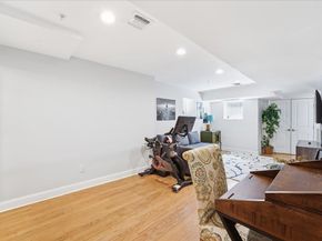 41 Bentley Ave 1, Jersey City NJ 07304
