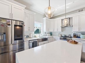 41 Bentley Ave 1, Jersey City NJ 07304