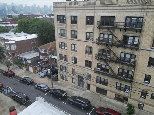 61 65th St 10, West New York NJ 07093