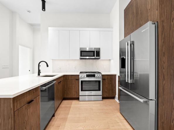 38 Jackson St 315, Hoboken NJ 07030
