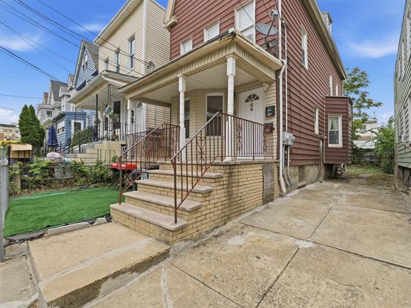 44 Dwight St, Jersey City NJ 07305