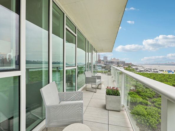 800 Avenue At Port Imperial 305, Weehawken NJ 07086