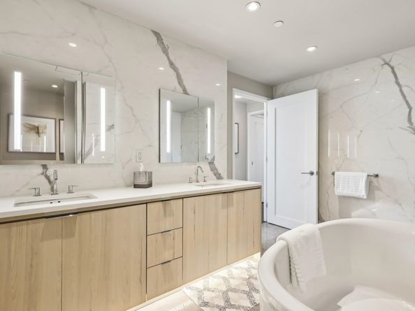 800 Avenue At Port Imperial 305, Weehawken NJ 07086