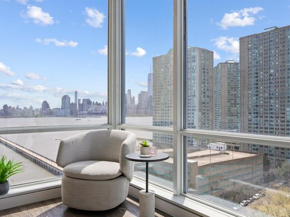 20 Newport Parkway 1707, Jersey City NJ 07310