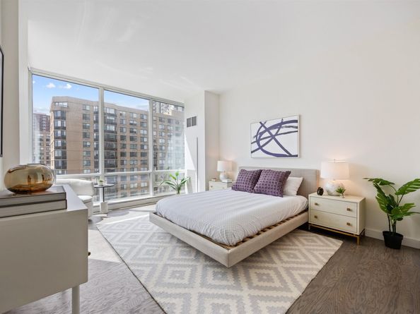 20 Newport Parkway 1707, Jersey City NJ 07310