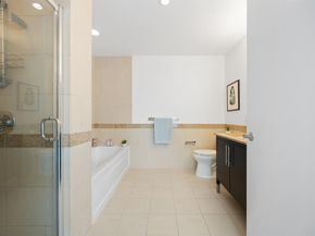 20 Newport Parkway 1707, Jersey City NJ 07310