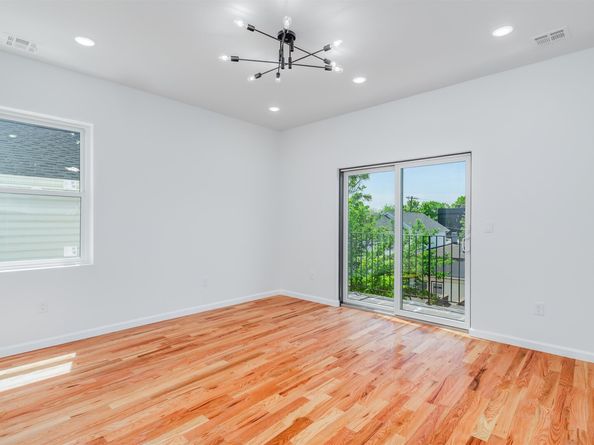 85 Myrtle Ave 2, Jersey City NJ 07305
