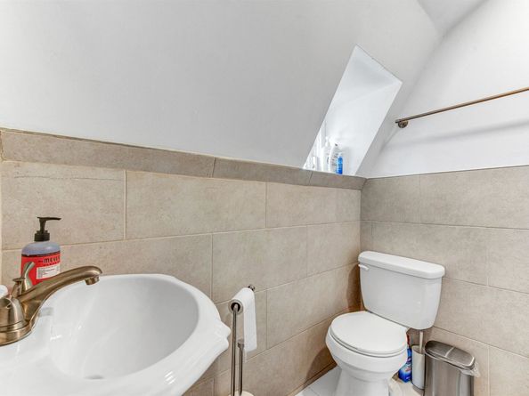 7108 Hudson Ave, North Bergen NJ 07047