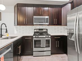 172 South St B, Jersey City NJ 07307