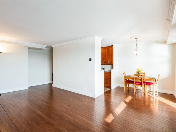 6600 Blvd East 16B, West New York NJ 07093