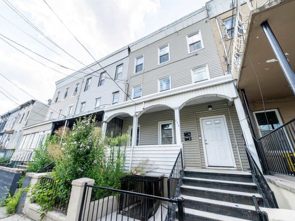 171 Van Horne St, Jersey City NJ 07304