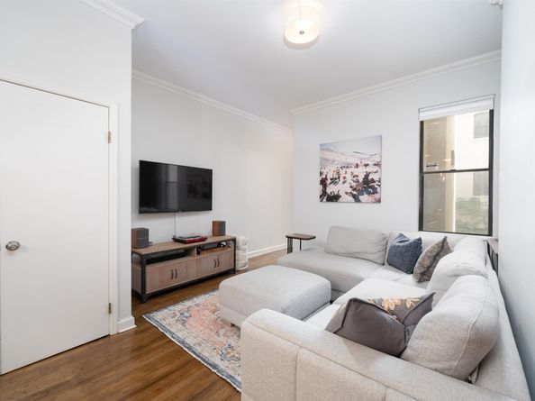 257 12th St 2B, Hoboken NJ 07030