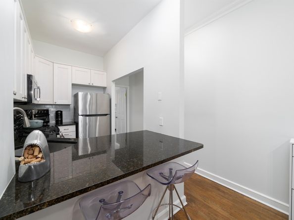257 12th St 2B, Hoboken NJ 07030