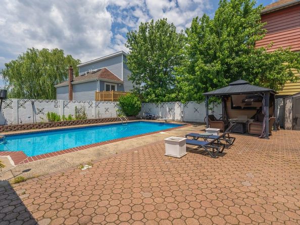 8205 Grand Ave, North Bergen NJ 07047
